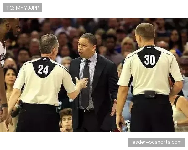 三秒规则国际差异对比：NBA与FIBA有何不同？